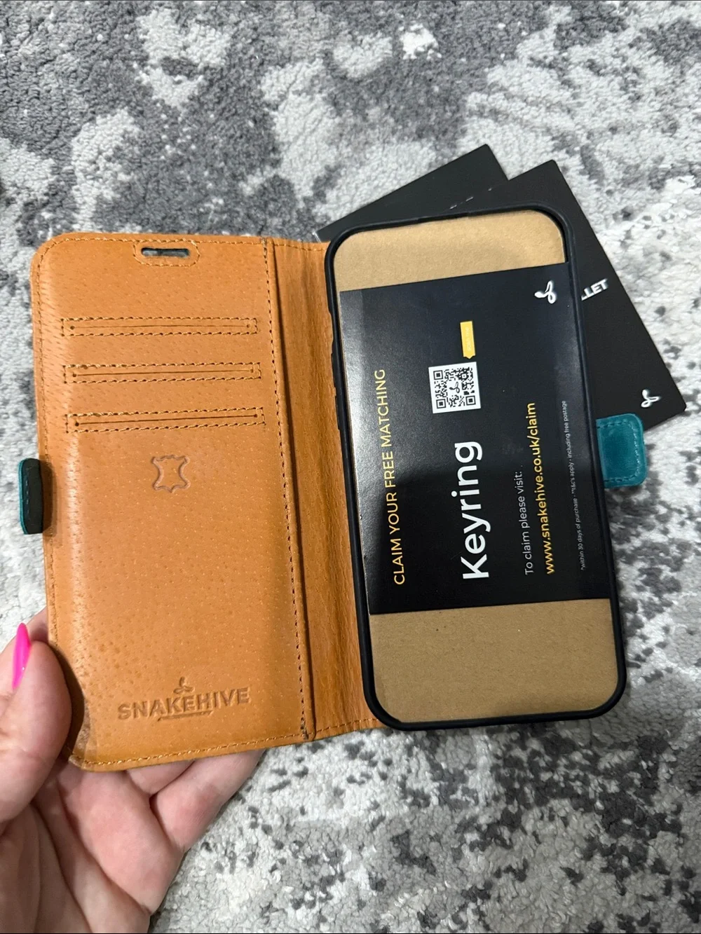 Snake hive Teal Vintage Leather Wallet 15pro iPhone Case